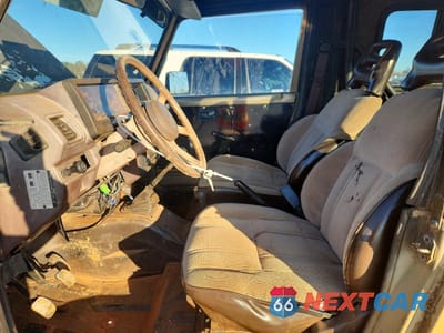 Zdjęcie 7 z 14 samochodu: 1988 SUZUKI SAMURAI VIN:JS4JC51C9J4253178 - miniatura