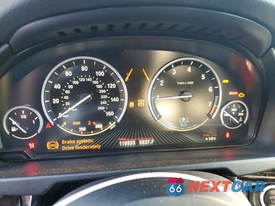 Zdjęcie 9 z 12 samochodu: 2018 BMW X5 XDR40E VIN:5UXKT0C59J0W00216 - miniatura