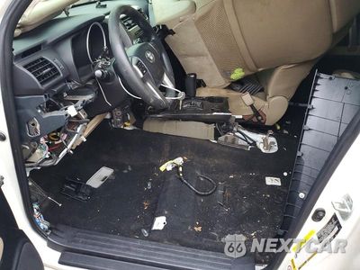 Zdjęcie 7 z 11 samochodu: 2011 TOYOTA 4RUNNER SR5 VIN:JTEZU5JRXB5027617 - miniatura