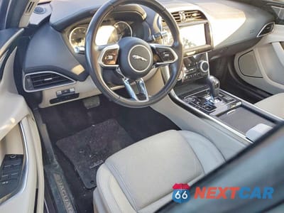 Zdjęcie 8 z 12 samochodu: 2020 JAGUAR XE S VIN:SAJAE4FX3LCP55973 - miniatura