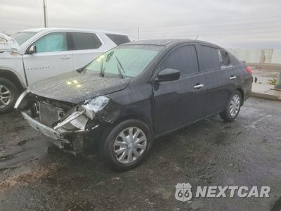 2017 NISSAN VERSA S 3N1CN7AP6HL816425 - główne zdjęcie licytacji z USA - miniatura