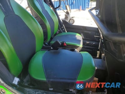 Zdjęcie 6 z 10 samochodu: 2025 KAWASAKI KRT800 L VIN:JKBRTCL11SB503506 - miniatura