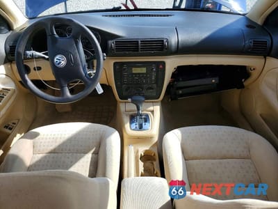 Zdjęcie 8 z 13 samochodu: 2004 VOLKSWAGEN PASSAT GLS VIN:WVWPD63B34E060561 - miniatura