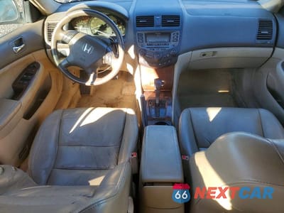 Zdjęcie 8 z 12 samochodu: 2007 HONDA ACCORD EX VIN:1HGCM66507A028653 - miniatura