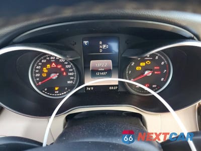 Zdjęcie 9 z 12 samochodu: 2015 MERCEDES-BENZ C 300 VIN:55SWF4JB8FU054591 - miniatura