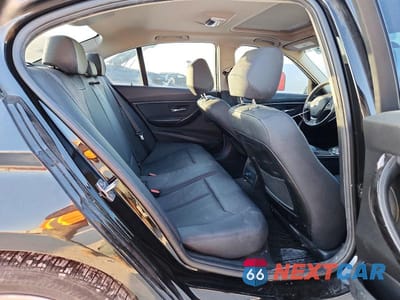 Zdjęcie 10 z 12 samochodu: 2018 BMW 320 I VIN:WBA8E1G5XJNU90492 - miniatura