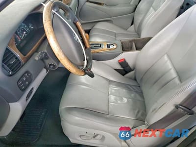 Zdjęcie 7 z 11 samochodu: 2003 JAGUAR S-TYPE VIN:SAJEA01TX3FM71622 - miniatura