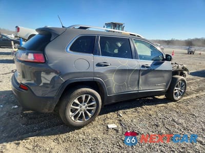 Trzecie zdjęcie samochodu z tyłu: 2020 JEEP CHEROKEE LATITUDE PLUS VIN:1C4PJLLB0LD634125 - miniatura