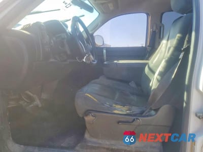 Zdjęcie 7 z 11 samochodu: 2009 CHEV SILVERADO VIN:2GCEK23C891141496 - miniatura