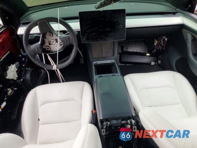 Zdjęcie 8 z 12 samochodu: 2024 TESLA MODEL Y VIN:7SAYGAEE3RF059666 - miniatura