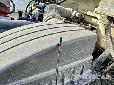 Piąte zdjęcie samochodu w środku: 2013 FORD F650 SUPER DUTY VIN:3FRNF6HP2DV019755 - miniatura