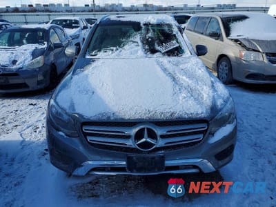 Piąte zdjęcie samochodu w środku: 2017 MERCEDES-BENZ GLC 300 4MATIC VIN:WDC0G4KB9HF263902 - miniatura