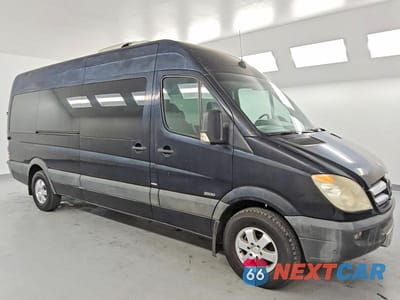 Czwarte zdjęcie samochodu z boku: 2010 MERCEDES-BENZ SPRINTER 2500 VIN:WDZPE8CC3A5491687 - miniatura