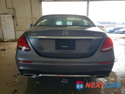 Zdjęcie 6 z 12 samochodu: 2019 MERCEDES-BENZ E 300 4MATIC VIN:WDDZF4KB2KA654688 - miniatura
