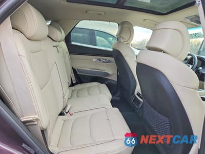 Zdjęcie 11 z 14 samochodu: 2023 GENESIS GV70 BASE VIN:KMUMADTB6PU102096 - miniatura