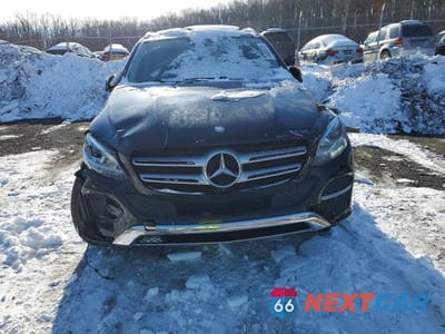 Piąte zdjęcie samochodu w środku: 2017 MERCEDES-BENZ GLE 350 4MATIC VIN:4JGDA5HB4HA846411 - miniatura
