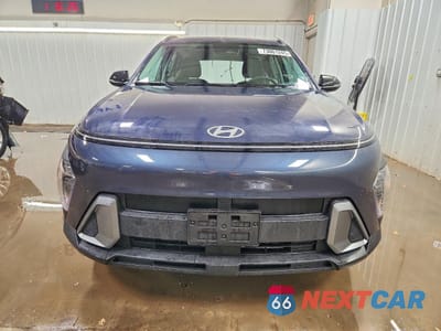 Piąte zdjęcie samochodu w środku: 2026 HYUNDAI KONA SEL SPORT VIN:KM8HFCAB2TU361290 - miniatura
