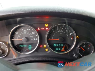 Zdjęcie 9 z 13 samochodu: 2018 JEEP WRANGLER UNLIMITED SPORT VIN:1C4BJWDGXJL828119 - miniatura