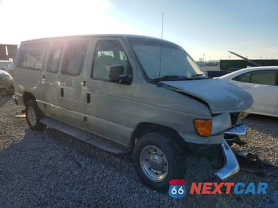 Czwarte zdjęcie samochodu z boku: 2006 FORD ECONOLINE E350 SUPER DUTY WAGON VIN:1FBNE31L56HB28072 - miniatura