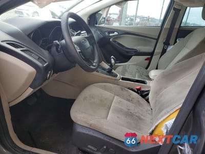 Zdjęcie 7 z 12 samochodu: 2016 FORD FOCUS SE VIN:1FADP3F26GL207417 - miniatura