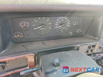 Zdjęcie 9 z 14 samochodu: 1996 JEEP GRAND CHEROKEE LAREDO VIN:1J4GZ58S9TC276195 - miniatura