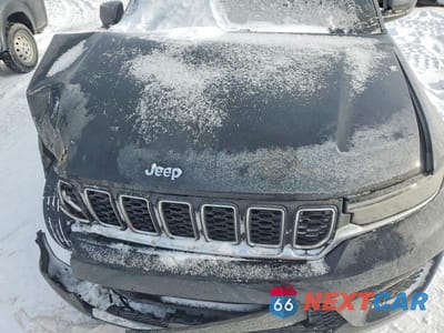 Zdjęcie 12 z 13 samochodu: 2023 JEEP GRAND CHEROKEE LAREDO VIN:1C4RJHAG9PC562535 - miniatura