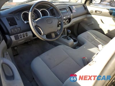 Zdjęcie 8 z 13 samochodu: 2011 TOYOTA TACOMA VIN:5TFNX4CN4BX002909 - miniatura