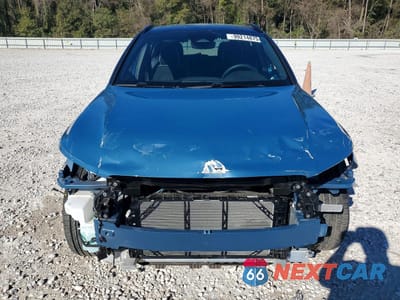 Piąte zdjęcie samochodu w środku: 2024 VOLVO XC40 RECHARGE PLUS VIN:YV4EH3HL0R2301560 - miniatura