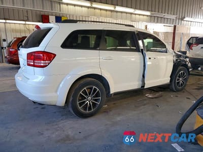 Trzecie zdjęcie samochodu z tyłu: 2018 DODGE JOURNEY SE VIN:3C4PDCAB3JT385112 - miniatura