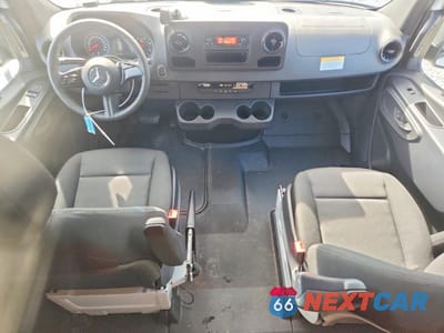 Zdjęcie 8 z 15 samochodu: 2025 MERCEDES-BENZ SPRINTER 2500 VIN:W1Y4KCHYXST228897 - miniatura
