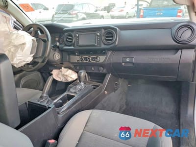 Zdjęcie 8 z 12 samochodu: 2016 TOYOTA TACOMA SR VIN:5TFRX5GN0GX060895 - miniatura