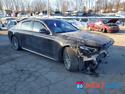 Czwarte zdjęcie samochodu z boku: 2023 MERCEDES-BENZ S 500 4MATIC VIN:W1K6G6DB6PA187971 - miniatura