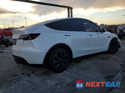 Trzecie zdjęcie samochodu z tyłu: 2024 TESLA MODEL Y VIN:7SAYGDED5RF120492 - miniatura