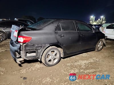 Trzecie zdjęcie samochodu z tyłu: 2012 TOYOTA COROLLA BASE VIN:5YFBU4EE5CP062979 - miniatura