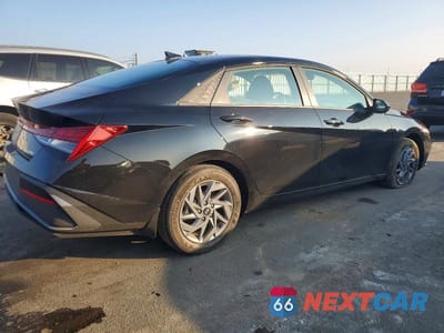 Trzecie zdjęcie samochodu z tyłu: 2026 HYUNDAI ELANTRA BLUE VIN:KMHLM4DJ2TU184667 - miniatura