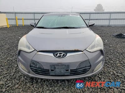 Piąte zdjęcie samochodu w środku: 2012 HYUNDAI VELOSTER BASE VIN:KMHTC6AD6CU045171 - miniatura