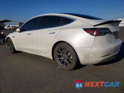 Drugie zdjęcie samochodu z przodu: 2019 TESLA MODEL 3 VIN:5YJ3E1EB4KF511407 - miniatura