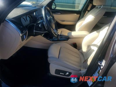Zdjęcie 7 z 11 samochodu: 2019 BMW X3 SDRIVE30I VIN:5UXTR7C5XKLF36198 - miniatura