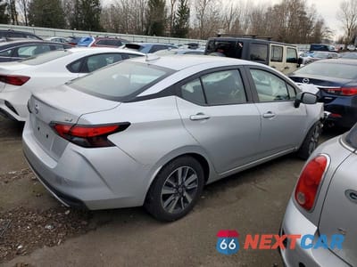 Trzecie zdjęcie samochodu z tyłu: 2021 NISSAN VERSA SV VIN:3N1CN8EV4ML918220 - miniatura