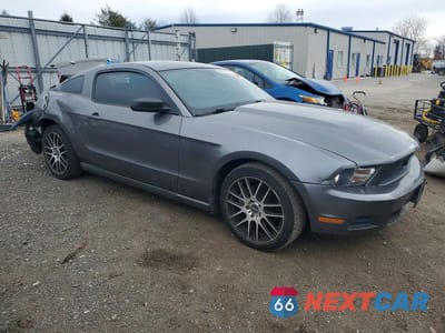 Czwarte zdjęcie samochodu z boku: 2011 FORD MUSTANG VIN:1ZVBP8AM2B5166253 - miniatura