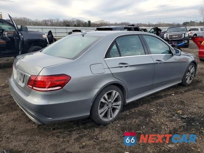 Trzecie zdjęcie samochodu z tyłu: 2015 MERCEDES-BENZ E 350 4MATIC VIN:WDDHF8JB8FB165197 - miniatura