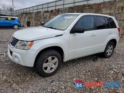 2011 SUZUKI GR VITARA JS3TD0D23B4100541 - główne zdjęcie licytacji z USA - miniatura