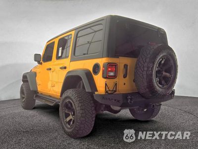 Trzecie zdjęcie samochodu z tyłu: 2018 JEEP WRANGLER UNLIMITED SPORT VIN:1C4HJXDG6JW319286 - miniatura