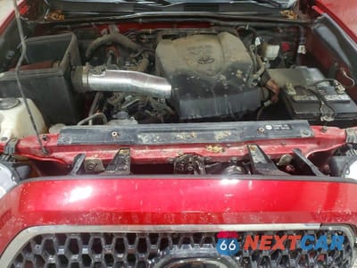 Zdjęcie 12 z 13 samochodu: 2019 TOYOTA TACOMA VIN:3TMCZ5AN5KM228649 - miniatura