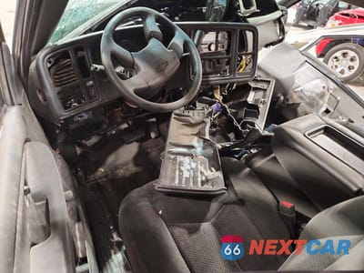 Zdjęcie 8 z 12 samochodu: 2005 CHEVROLET SILVERADO C1500 VIN:1GCEC19X55Z141622 - miniatura