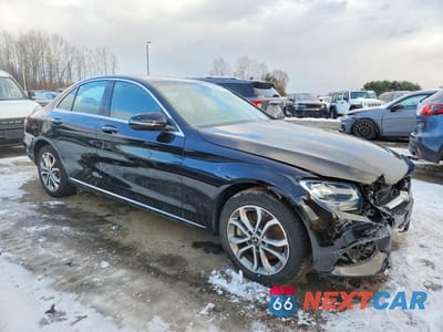 Czwarte zdjęcie samochodu z boku: 2018 MERCEDES-BENZ C 300 4MATIC VIN:55SWF4KB7JU270830 - miniatura