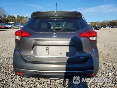 Zdjęcie 6 z 11 samochodu: 2019 NISSAN KICKS S VIN:3N1CP5CU6KL528624 - miniatura