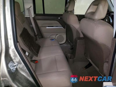 Zdjęcie 11 z 12 samochodu: 2008 JEEP PATRIOT SPORT VIN:1J8FF28W48D742542 - miniatura