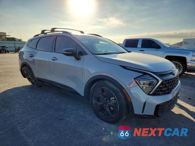 Czwarte zdjęcie samochodu z boku: 2025 KIA SPORTAGE X LINE VIN:5XYK6CDF7SG248122 - miniatura