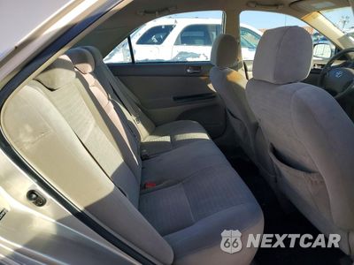 Zdjęcie 10 z 13 samochodu: 2005 TOYOTA CAMRY LE VIN:4T1BE32K15U074954 - miniatura